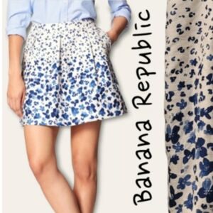 NWOT Banana Republic floral winter mini pleated tulip skirt, size 14, pockets